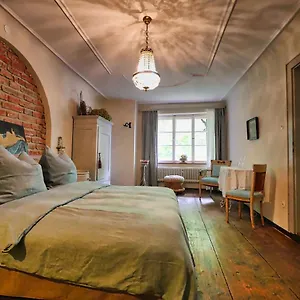 Guest house Pension Chapeau, Landsberg am Lech