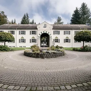 Guest house Gastehaus Schloss Abtsee, Laufen